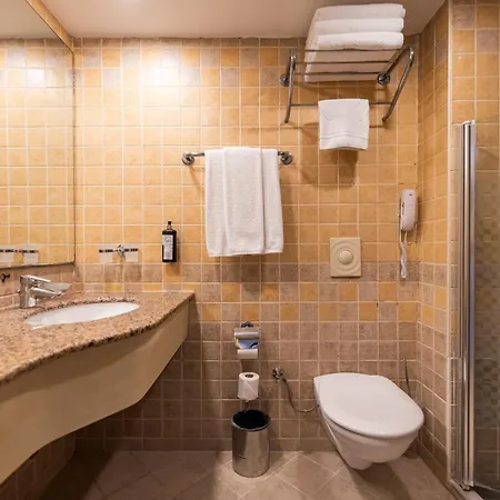 Vonresort Golden & Aqua Rezort 4*