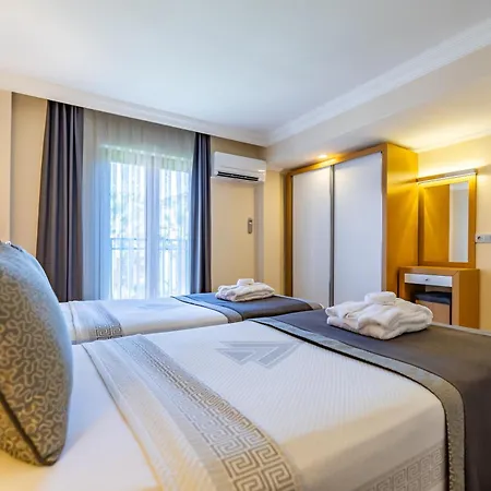 Vonresort Golden & Aqua Resort 4*