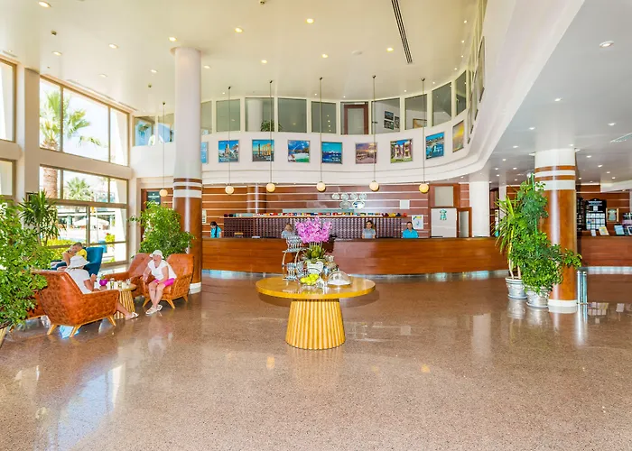 Vonresort Golden & Aqua 4* 시데